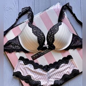 Victoria’s Secret Dream Angels Push Up Bra Fashion Show Striped Pink Bling 32C